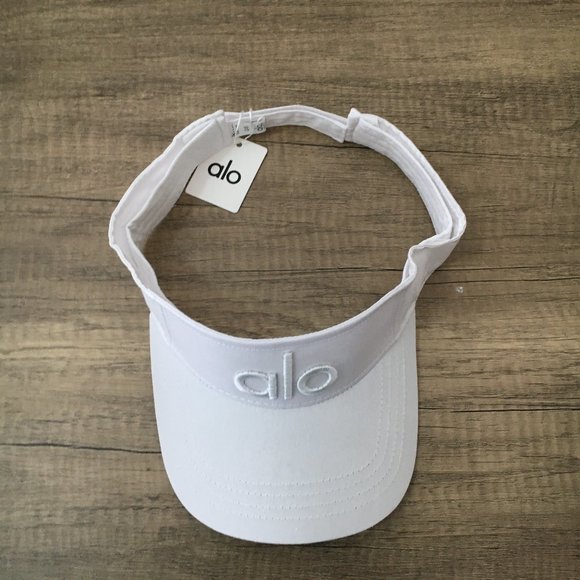 ALO hat--white - Picture 1 of 3